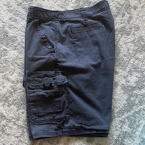Wrangler men’s shorts 42